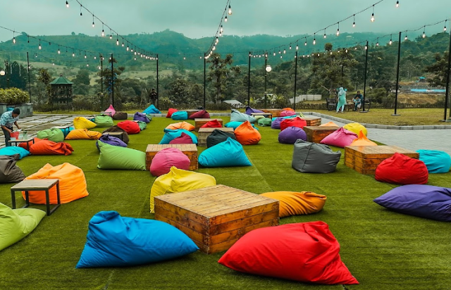 pelangi cafe & resto